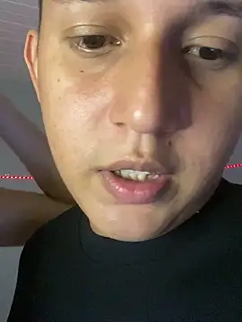 Snapshot of Duduhott chatting on February 12, 2025, 2:21 pm Duduhott online show from February 12, 2025, 2:21 pm