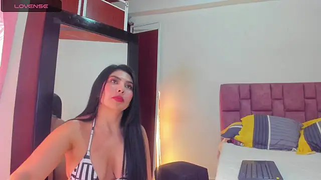 Snapshot of SunnyLeonz chatting on March 6, 2025, 1:37 am SunnyLeonz online show from March 6, 2025, 1:37 am