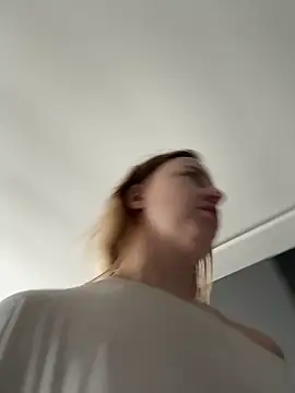 Nura n Sarah online show from October 3, 2025, 3:58 am