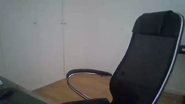 joaodias 97 online show from July 6, 2026, 10:34 am