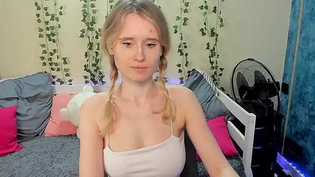 Snapshot of _adel_brooks_ chatting on February 3, 2025, 9:29 pm adel brooks online show from February 3, 2025, 9:29 pm