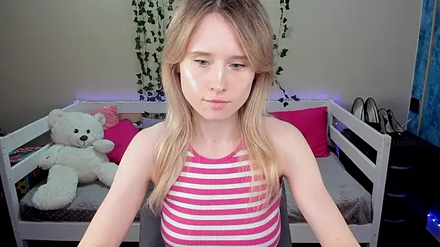 Snapshot of _adel_brooks_ chatting on October 22, 2025, 6:29 pm adel brooks online show from October 22, 2025, 6:29 pm