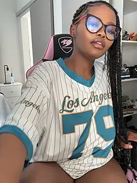 Neelo-Smith online show from December 5, 2024, 5:04 am