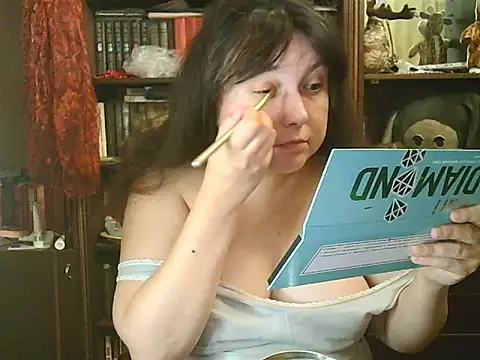 Snapshot of CarrieQPeach chatting on October 12, 2025, 7:24 pm CarrieQPeach online show from October 12, 2025, 7:24 pm