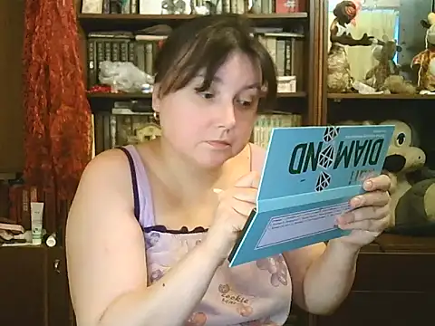 Snapshot of CarrieQPeach chatting on November 13, 2025, 10:47 am CarrieQPeach online show from November 13, 2025, 10:47 am