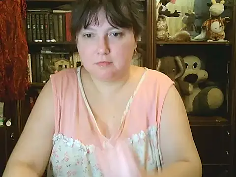 Snapshot of CarrieQPeach chatting on November 28, 2025, 6:10 pm CarrieQPeach online show from November 28, 2025, 6:10 pm