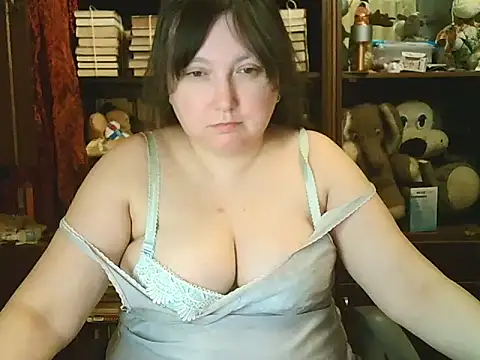 Snapshot of CarrieQPeach chatting on February 11, 2026, 5:51 pm CarrieQPeach online show from February 11, 2026, 5:51 pm