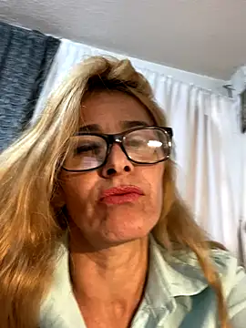 Snapshot of SahoryHorny chatting on November 4, 2025, 7:57 pm SahoryHorny online show from November 4, 2025, 7:57 pm