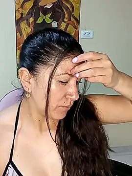 nammy  dirtyhott online show from December 4, 2025, 1:20 pm