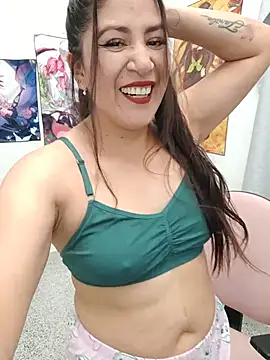 nammy  dirtyhott online show from May 28, 2026, 4:04 pm