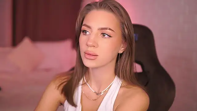 Snapshot of MaryHillty chatting on November 11, 2025, 5:13 pm MaryHillty online show from November 11, 2025, 5:13 pm