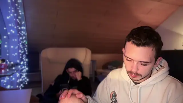 Snapshot of naked_psy chatting on January 8, 2025, 4:12 am naked psy online show from January 8, 2025, 4:12 am