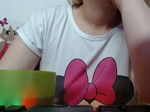 Snapshot of 69liamilk69 chatting on October 24, 2025, 5:59 am 69liamilk69 online show from October 24, 2025, 5:59 am