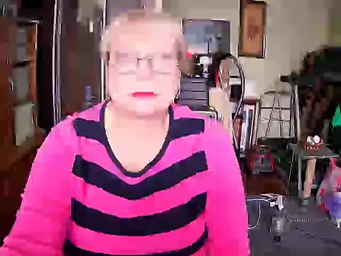 LOLA8888 online show from October 19, 2025, 10:38 am