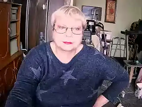 LOLA8888 online show from November 19, 2025, 12:05 pm