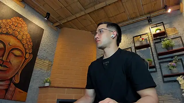 alexgiraldo  online show from February 23, 2025, 11:22 am