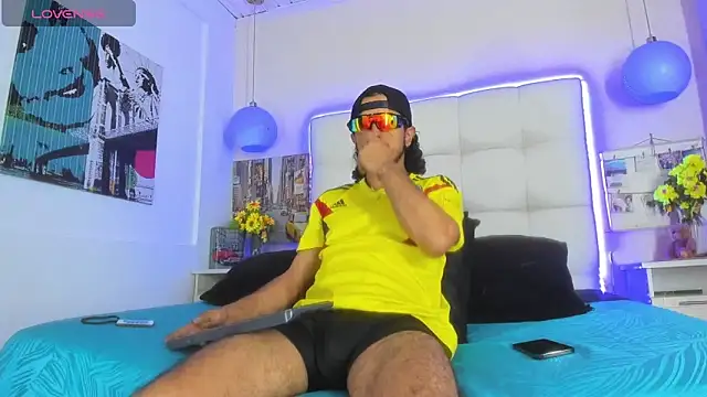 steffanxxll online show from May 25, 2026, 2:23 pm