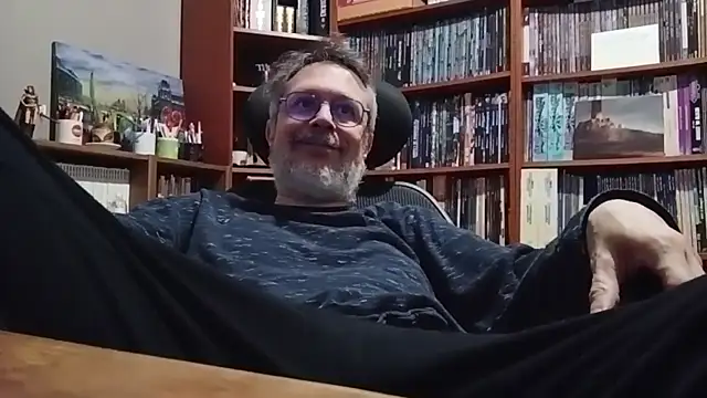 Mandra is a whore online show from December 18, 2025, 8:15 pm