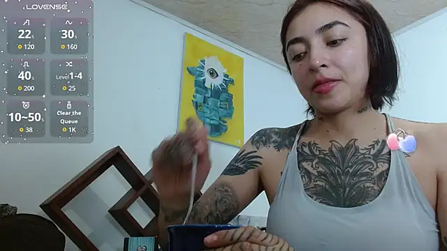 ZoeBakers  online show from October 8, 2025, 1:47 am