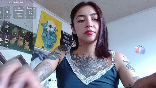 ZoeBakers  online show from April 11, 2026, 2:32 pm