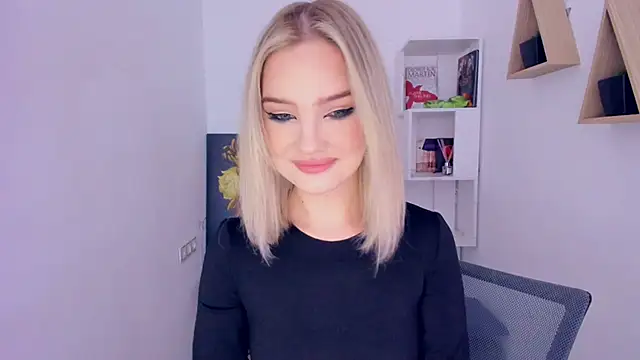 FloweryLove 1 online show from March 7, 2025, 2:34 pm