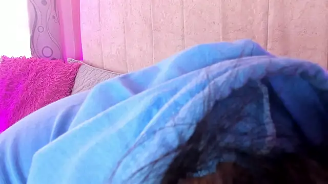 Snapshot of Satuurn_ chatting on January 4, 2025, 1:42 pm Satuurn online show from January 4, 2025, 1:42 pm