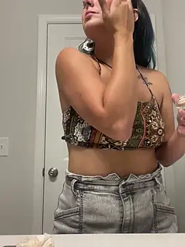 clarasosaa online show from September 12, 2025, 10:10 pm