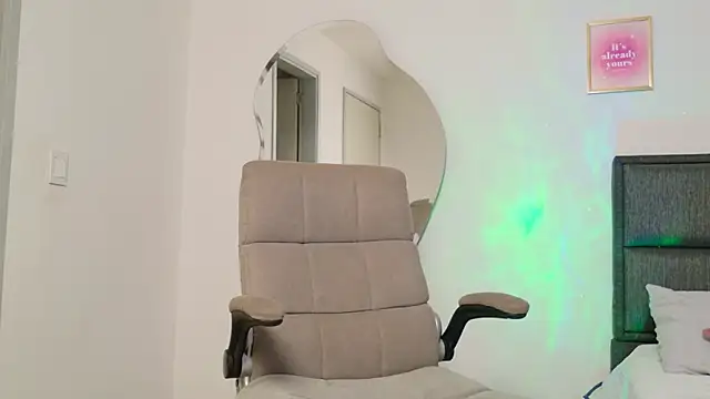 Snapshot of Mar_333 chatting on March 10, 2025, 2:06 am Mar 333 online show from March 10, 2025, 2:06 am