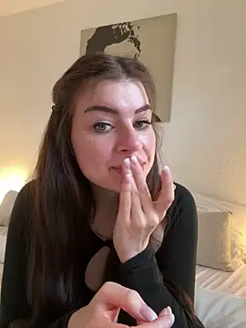 EllyNora online show from January 28, 2025, 3:04 pm