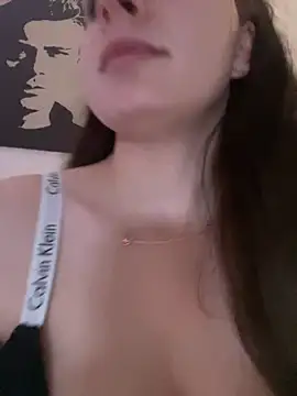 EllyNora online show from October 24, 2025, 10:50 pm