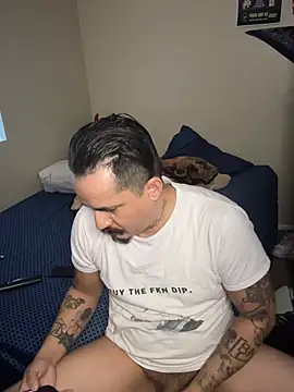 Snapshot of PeterGrandee chatting on April 30, 2026, 8:57 pm PeterGrandee online show from April 30, 2026, 8:57 pm