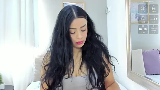 Paula Desousa online show from January 7, 2026, 6:43 pm