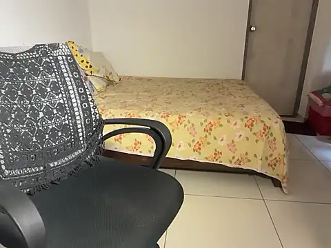 Snapshot of soniasharma0223 chatting on September 24, 2025, 6:17 am soniasharma0223 online show from September 24, 2025, 6:17 am