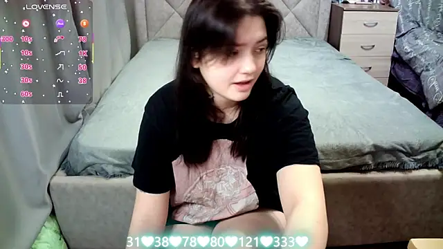 juliettkalen online show from February 1, 2026, 8:57 am