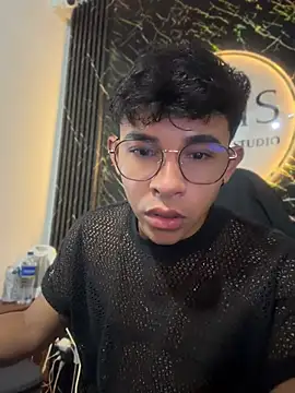Austin connor  online show from June 18, 2026, 5:51 am