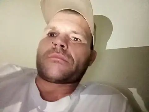 Inandoutyall online show from October 7, 2025, 3:09 pm