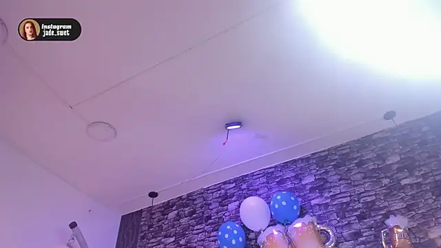 jade swet online show from October 12, 2025, 9:30 am