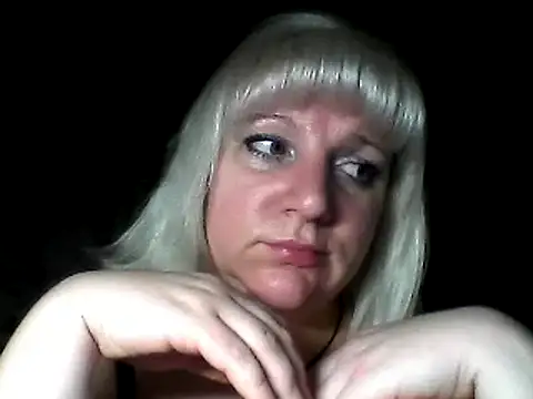 MeilomaWesa online show from December 8, 2024, 8:47 pm