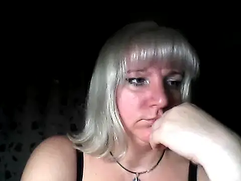 MeilomaWesa online show from December 18, 2024, 2:06 pm