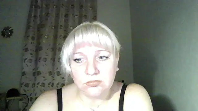 MeilomaWesa online show from November 27, 2025, 5:26 pm