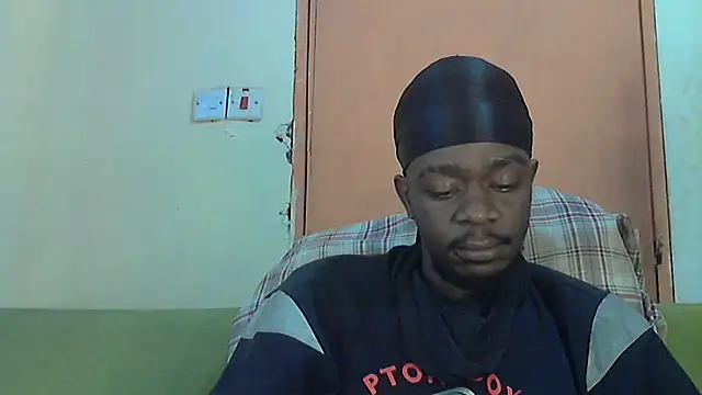 Snapshot of BIGDICKMULLAH chatting on October 5, 2025, 11:08 am BIGDICKMULLAH online show from October 5, 2025, 11:08 am