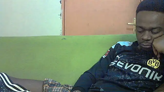 Snapshot of BIGDICKMULLAH chatting on November 2, 2025, 10:23 pm BIGDICKMULLAH online show from November 2, 2025, 10:23 pm