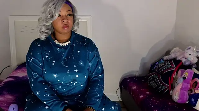 Snapshot of temptressbeauty24 chatting on December 13, 2024, 5:49 am temptressbeauty24 online show from December 13, 2024, 5:49 am