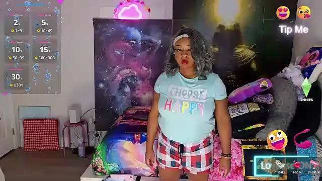 Snapshot of temptressbeauty24 chatting on February 2, 2025, 7:41 am temptressbeauty24 online show from February 2, 2025, 7:41 am