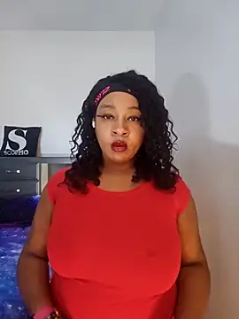 Snapshot of temptressbeauty24 chatting on March 10, 2025, 6:56 pm temptressbeauty24 online show from March 10, 2025, 6:56 pm