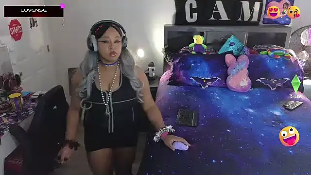 Snapshot of temptressbeauty24 chatting on March 16, 2025, 11:25 pm temptressbeauty24 online show from March 16, 2025, 11:25 pm