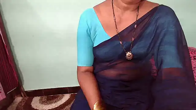 shrutitelugu69 online show from November 30, 2025, 3:32 am