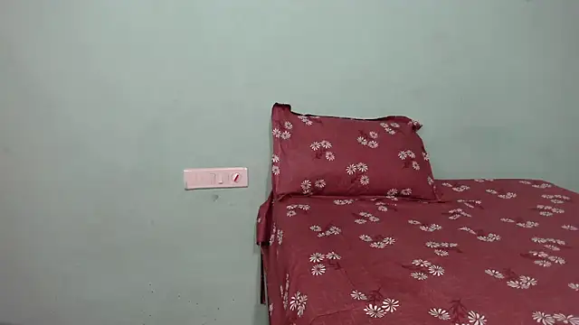 shrutitelugu69 online show from February 18, 2026, 2:02 pm