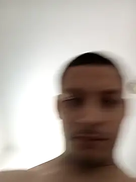 Snapshot of emrehliug12 chatting on November 24, 2025, 5:56 pm emrehliug12 online show from November 24, 2025, 5:56 pm