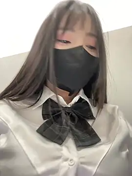 Asia-Lynn online show from July 10, 2026, 11:02 am